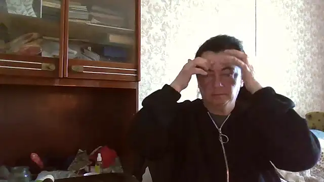 GypsiQueen2 online show from 11/02/25, 06:27