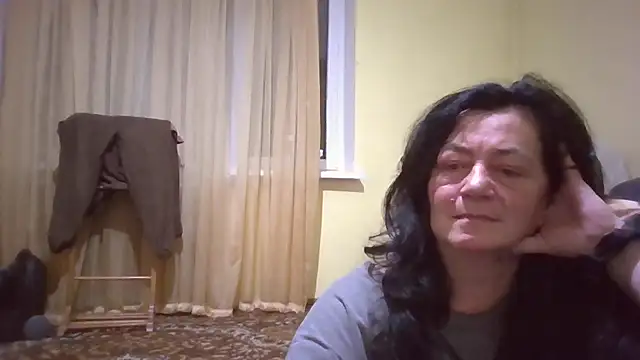 GypsiQueen2 online show from 01/06/26, 06:11