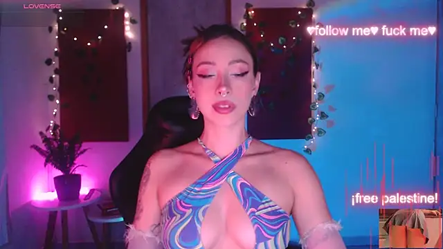 sakura beauty online show from 10/10/25, 04:33