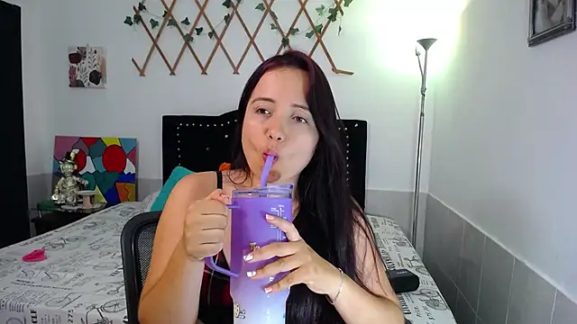 naughty girl 4u online show from 06/29/26, 10:21