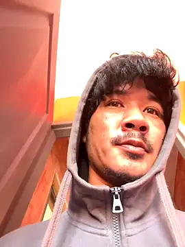 Snapshot of juniiorre chatting on 10/15/25, 11:54 juniiorre online show from 10/15/25, 11:54