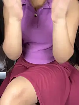 SCHOOL Girl 0 online show from 01/10/25, 11:11