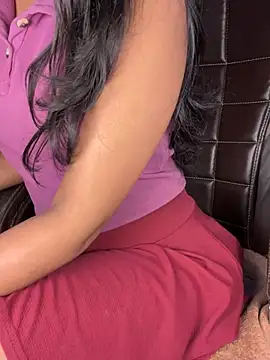 SCHOOL Girl 0 online show from 01/11/25, 09:57