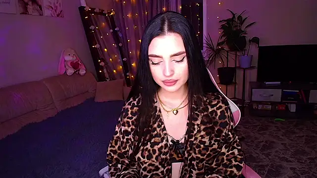   Malika   online show from 11/30/25, 02:21