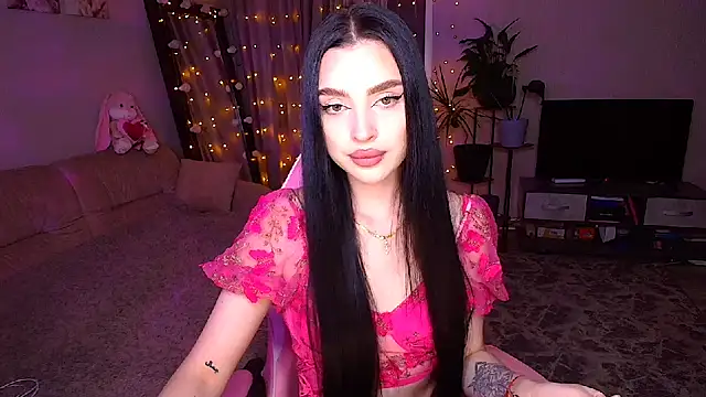   Malika   online show from 12/03/25, 04:38