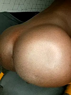 Texanguy01 online show from 10/04/25, 01:47