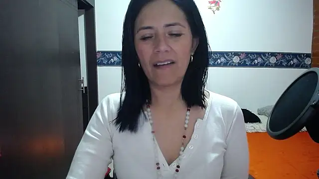 sharoon cheerry online show from 09/30/25, 10:42