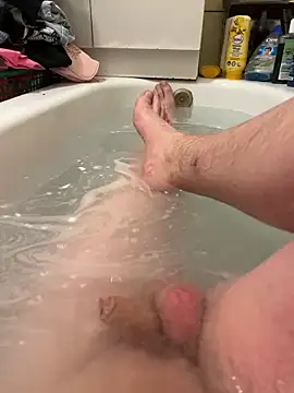 Snapshot of David19932908 chatting on 01/29/25, 06:39 David19932908 online show from 01/29/25, 06:39