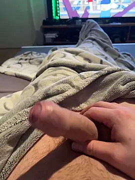 Snapshot of David19932908 chatting on 02/16/25, 08:22 David19932908 online show from 02/16/25, 08:22