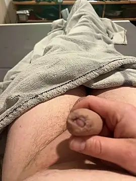 Snapshot of David19932908 chatting on 03/03/25, 08:32 David19932908 online show from 03/03/25, 08:32