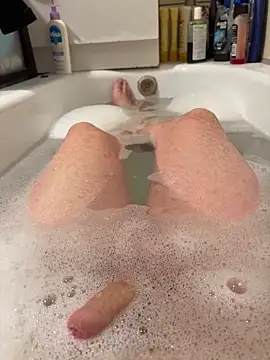 Snapshot of David19932908 chatting on 11/11/25, 06:08 David19932908 online show from 11/11/25, 06:08