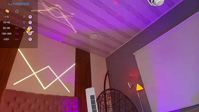 Snapshot of rihanna_rose chatting on 12/20/25, 09:05 rihanna rose online show from 12/20/25, 09:05