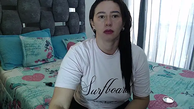 sara hott 1 online show from 03/20/26, 02:33