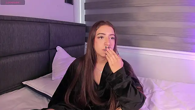 MERIDA TAYLOR online show from 02/05/25, 06:48