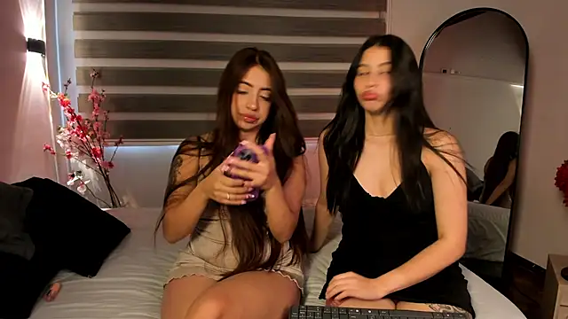 MERIDA TAYLOR online show from 09/12/25, 03:23