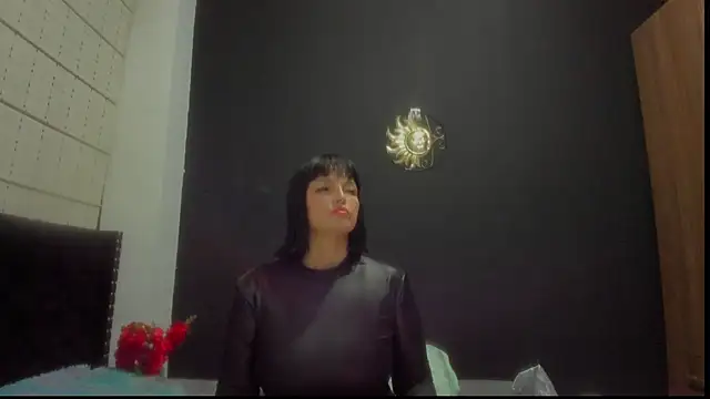 Snapshot of amareto_queen chatting on 03/08/25, 04:28 amareto queen online show from 03/08/25, 04:28