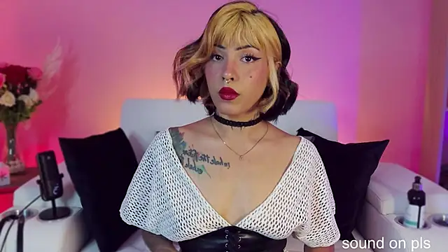 kitty pruu online show from 01/27/25, 11:00