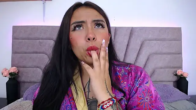 Snapshot of Jessica-Kraftt chatting on 10/08/25, 12:30 Jessica-Kraftt online show from 10/08/25, 12:30