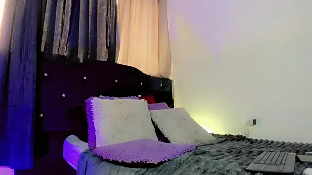 lesly xx online show from 03/27/26, 07:46