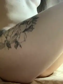 MiaBlossom online show from 12/24/24, 11:38