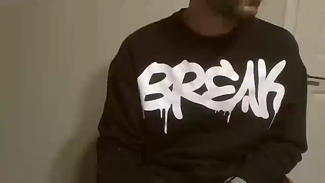 Hotboyo01 online show from 01/24/25, 08:44