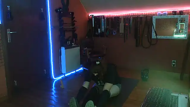 Ginny-the-bdsm-nympho online show from 06/11/26, 05:22