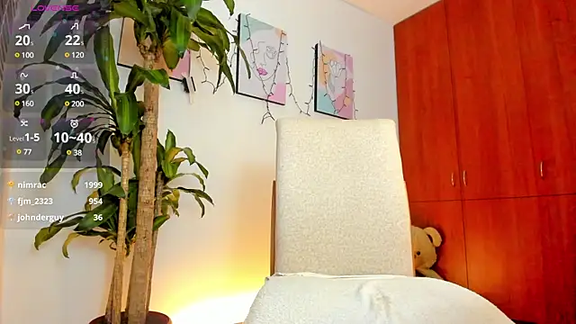 alessia1   online show from 03/20/25, 11:45