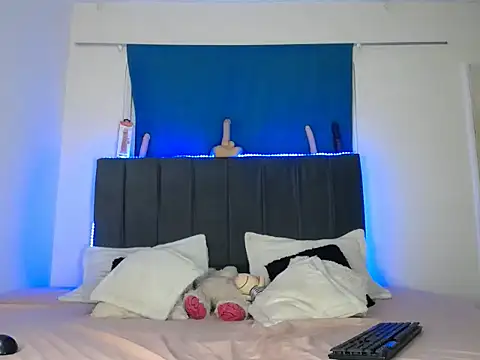 anna dolls  online show from 09/30/25, 02:49