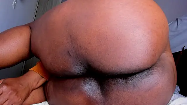 Skarleth69 online show from 02/06/26, 02:49