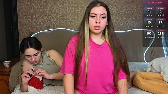 twobabesweet online show from 01/10/25, 05:47