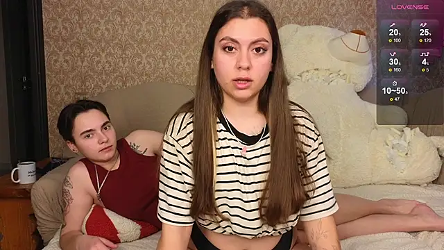 twobabesweet online show from 09/25/25, 02:48