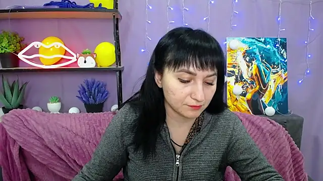 NinaFlawlees online show from 01/24/25, 11:45