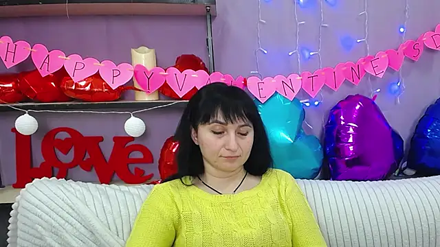 NinaFlawlees online show from 02/08/25, 02:04