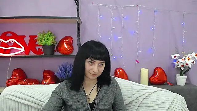 NinaFlawlees online show from 03/08/25, 01:39