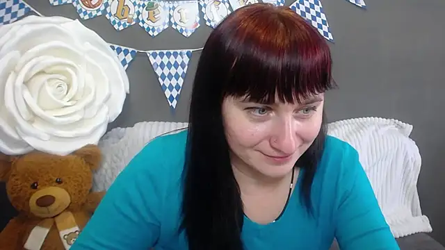 NinaFlawlees online show from 10/04/25, 12:03