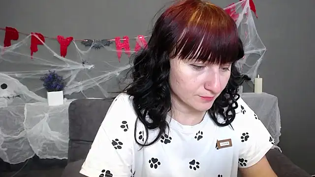 NinaFlawlees online show from 10/16/25, 12:06