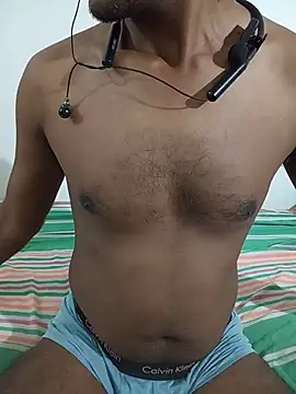 robinsan1010 online show from 06/08/26, 03:45
