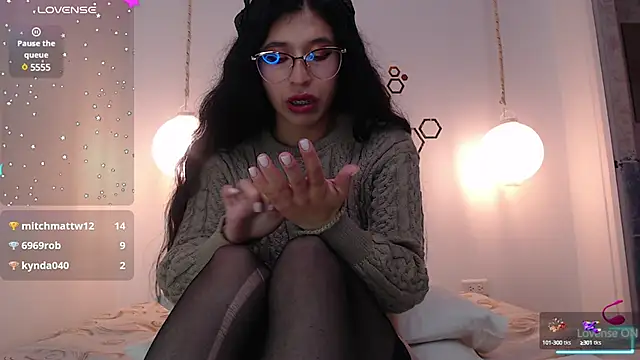 adriscute online show from 01/29/25, 02:19