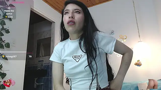 adriscute online show from 02/21/25, 11:32