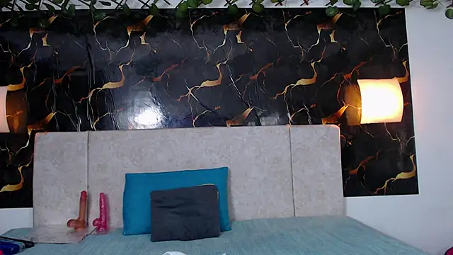 adriscute online show from 04/14/26, 07:53