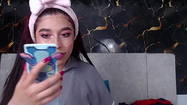 adriscute online show from 04/16/26, 09:50