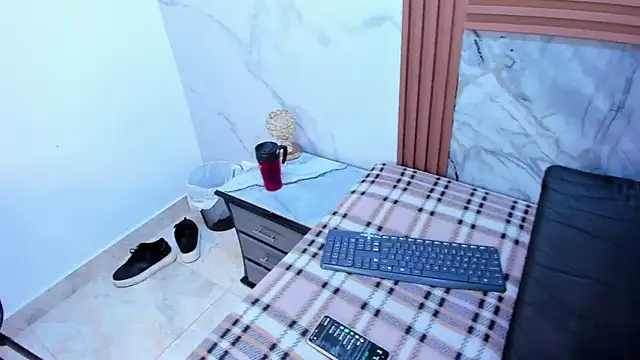 HannyMansonh online show from 02/01/25, 03:30