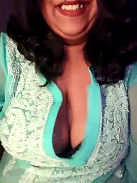 Snapshot of sassy_horny chatting on 01/21/25, 08:32 sassy horny online show from 01/21/25, 08:32