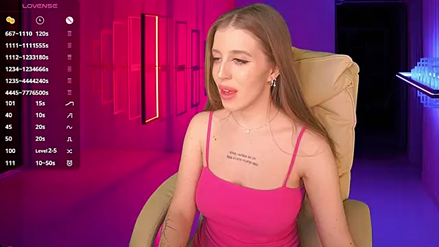 PenellopaRaw online show from 01/17/25, 08:44