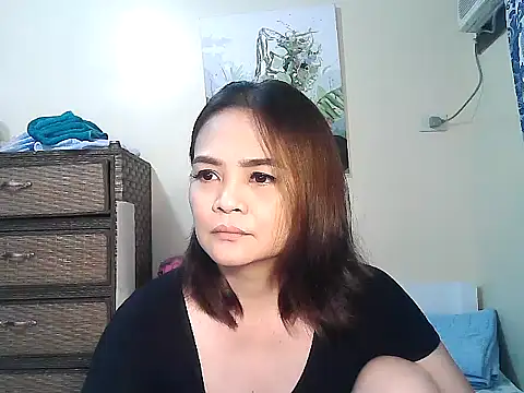 Kisses-13 online show from 05/19/26, 02:23