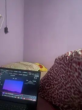 Snapshot of bunnydark00 chatting on 12/23/24, 10:23 bunnydark00 online show from 12/23/24, 10:23