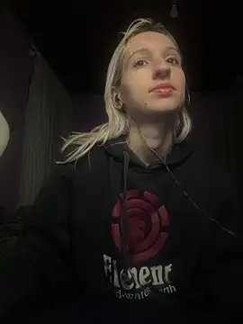 bunnydark00 online show from 10/01/25, 01:11