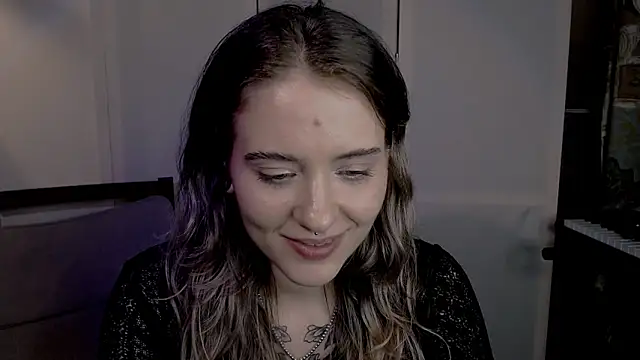 Snapshot of risha_laas chatting on 12/07/24, 01:47 risha laas online show from 12/07/24, 01:47