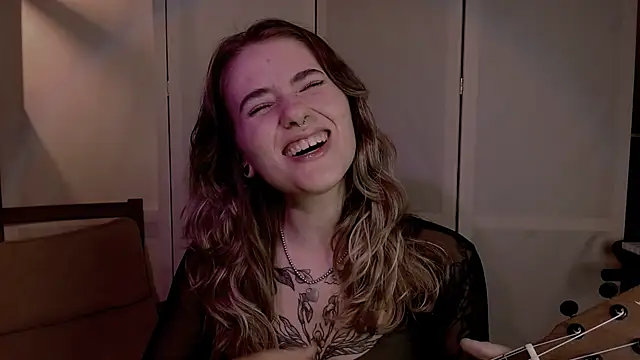 Snapshot of risha_laas chatting on 12/18/24, 08:36 risha laas online show from 12/18/24, 08:36