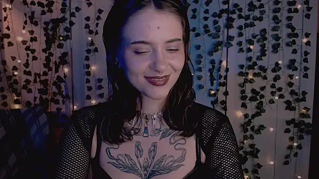 Snapshot of risha_laas chatting on 10/02/25, 08:16 risha laas online show from 10/02/25, 08:16